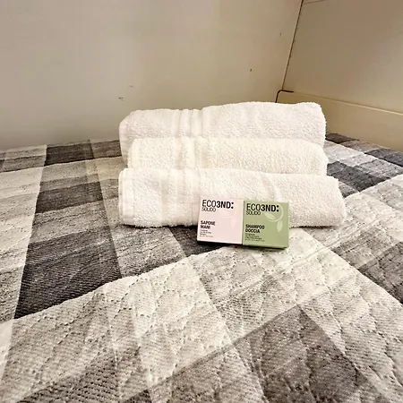 アパート Mare E Relax - Affittasi Della Piazza Con Aria Condizionata, Balcone E Ampia Disponibilita Di Parcheggi Liberi サンレモ