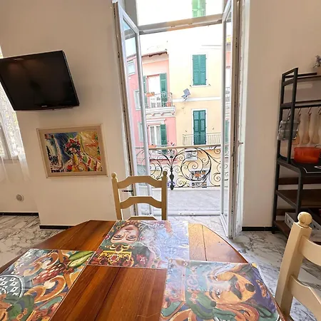 Mare E Relax - Affittasi Della Piazza Con Aria Condizionata, Balcone E Ampia Disponibilità Di Parcheggi Liberi Apartamento Sanremo